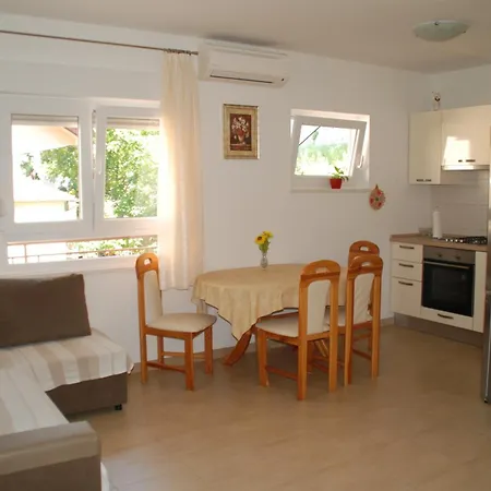 Stanici 1032a Appartement