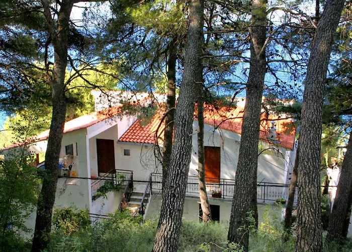 Stanici 1032a Omiš